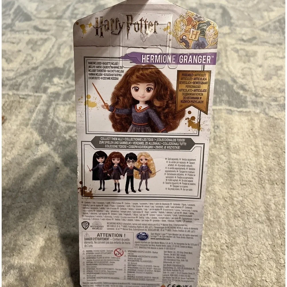 NEW HARRY POTTER‎  WIZARDING WORLD 8